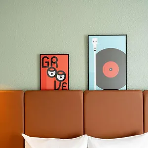 Ibis Gare De Lyon Ledru Rollin *** Paris