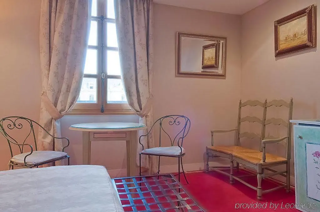 ****  Les Rives De Notre-Dame Hotel Paris France